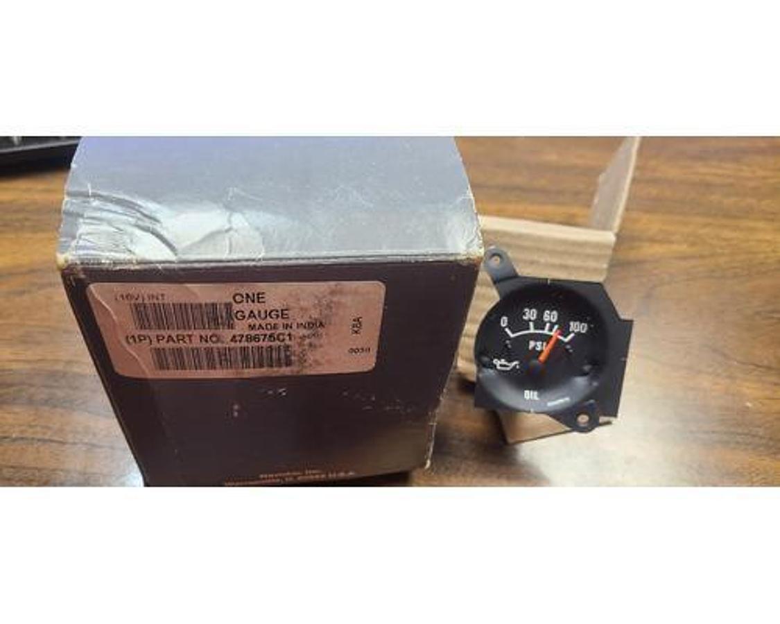 New surplus NEW SURPLUS INTERNATIONAL OIL GAUGE # 478675C1
