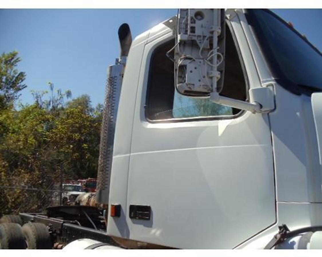 Used 1999 GMC/Volvo/White VN