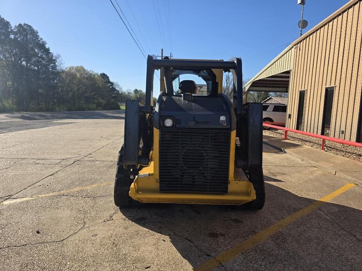 Used 2015 John Deere 333E