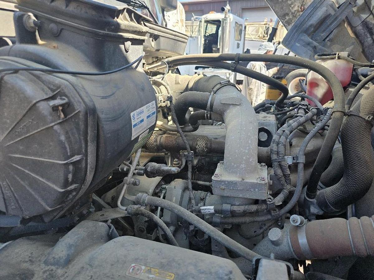 Used 2015 Hino 258/268