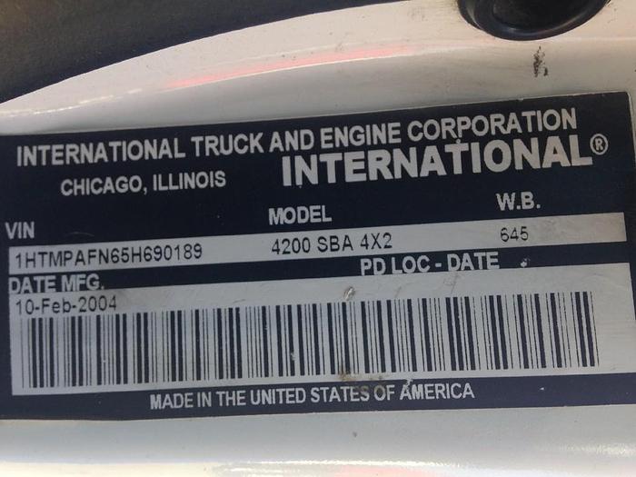 Used 2005 INTERNATIONAL 4200