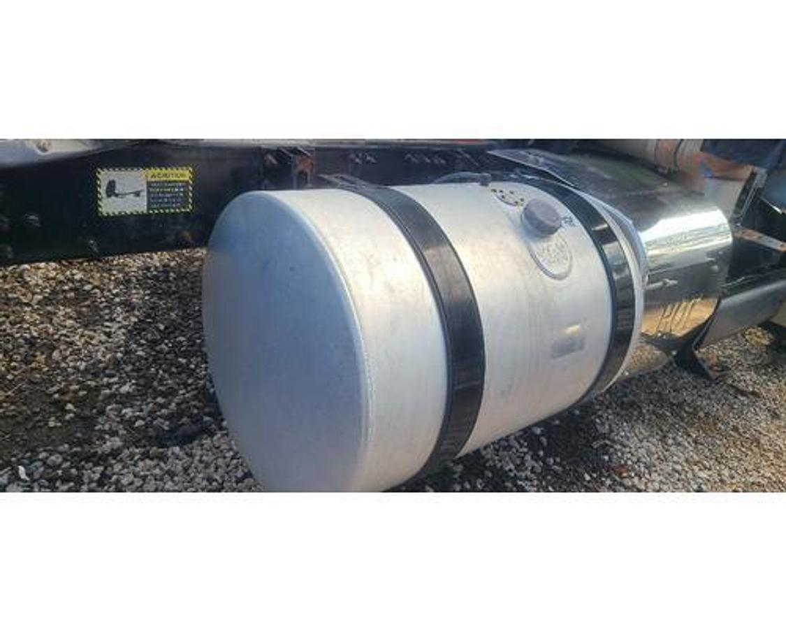 Used 2013 Mack CHU613