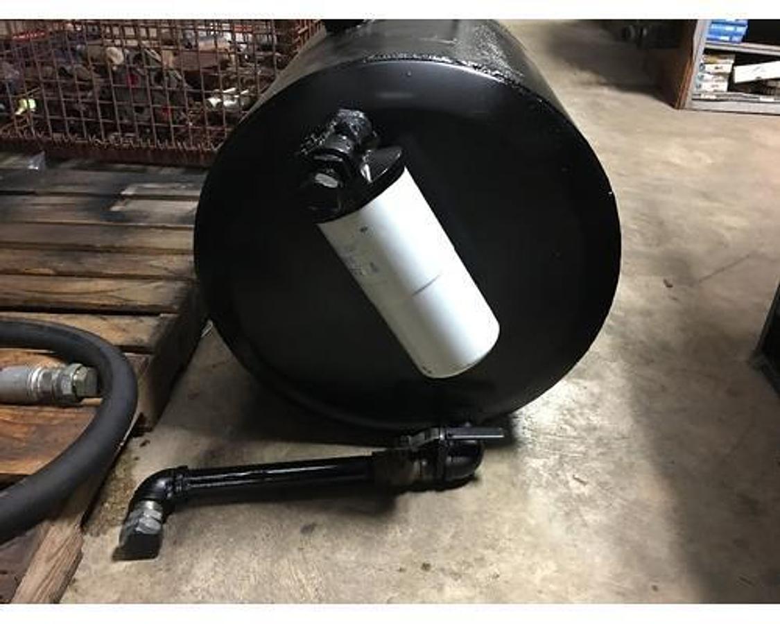 Used GOOD USED HYDRAULIC TANK, 50 GAL. CAPACITY LENGTH 26" DIAMETER 24"