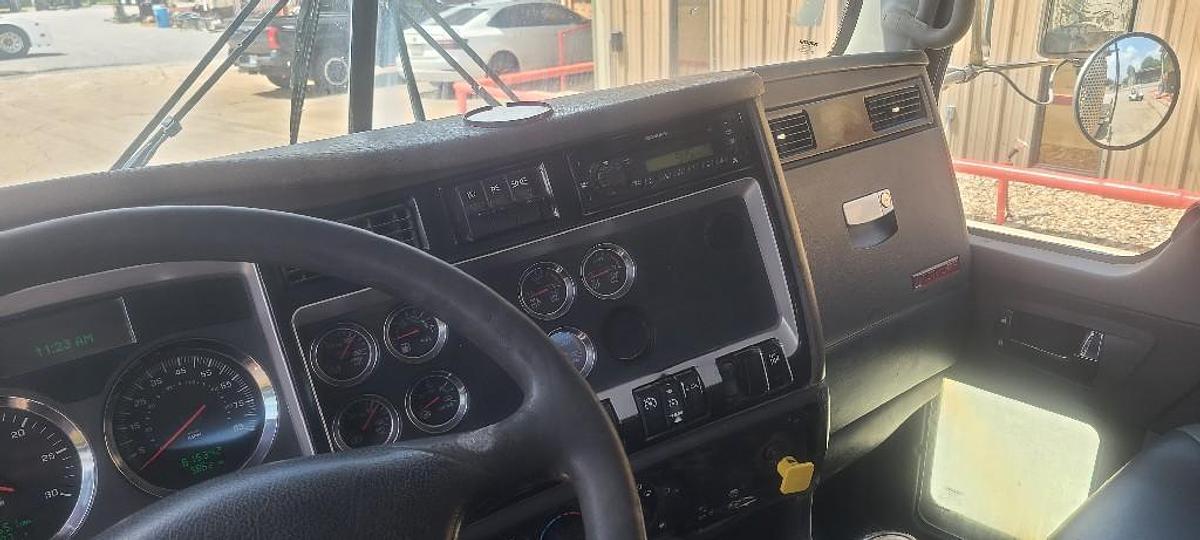 Used 2009 Kenworth T800