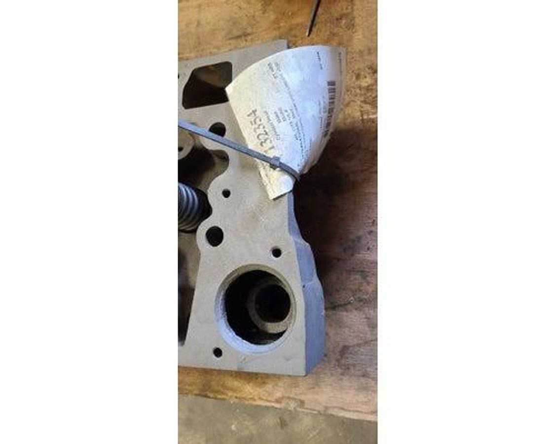 Used INTERNATIONAL DT 466E