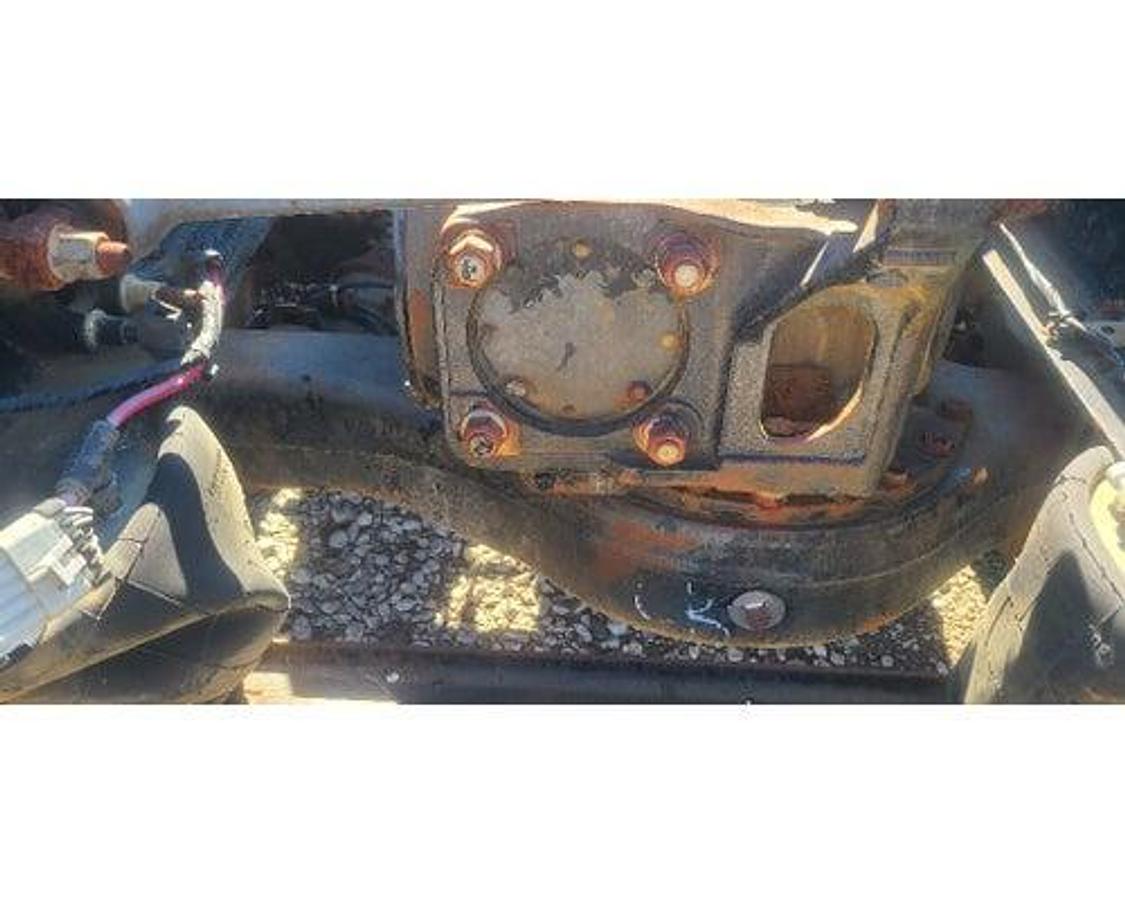 Used 2013 Mack CHU613