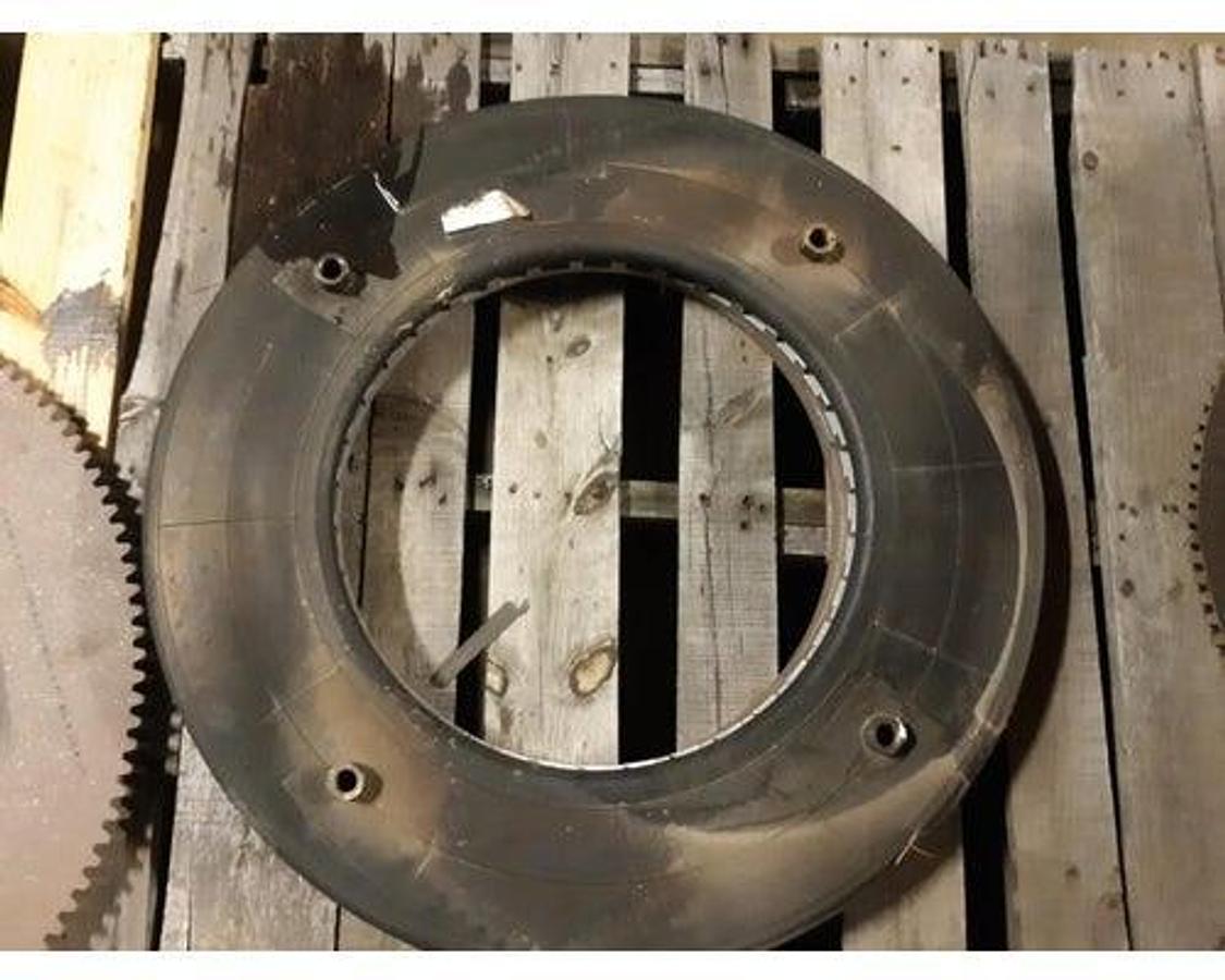 Used USED WPT  CLUTCH PARTS 3 FRICTION DISC PN# W30-07-902  30" X1.25" 123 TEETH/ 1 AIR TUBE PN# W31-20-901/ PRESSURE PLATE PN# W30-03-100C1