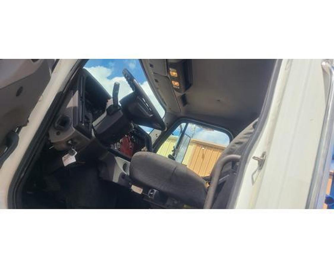 Used 2012 Freightliner 114SD
