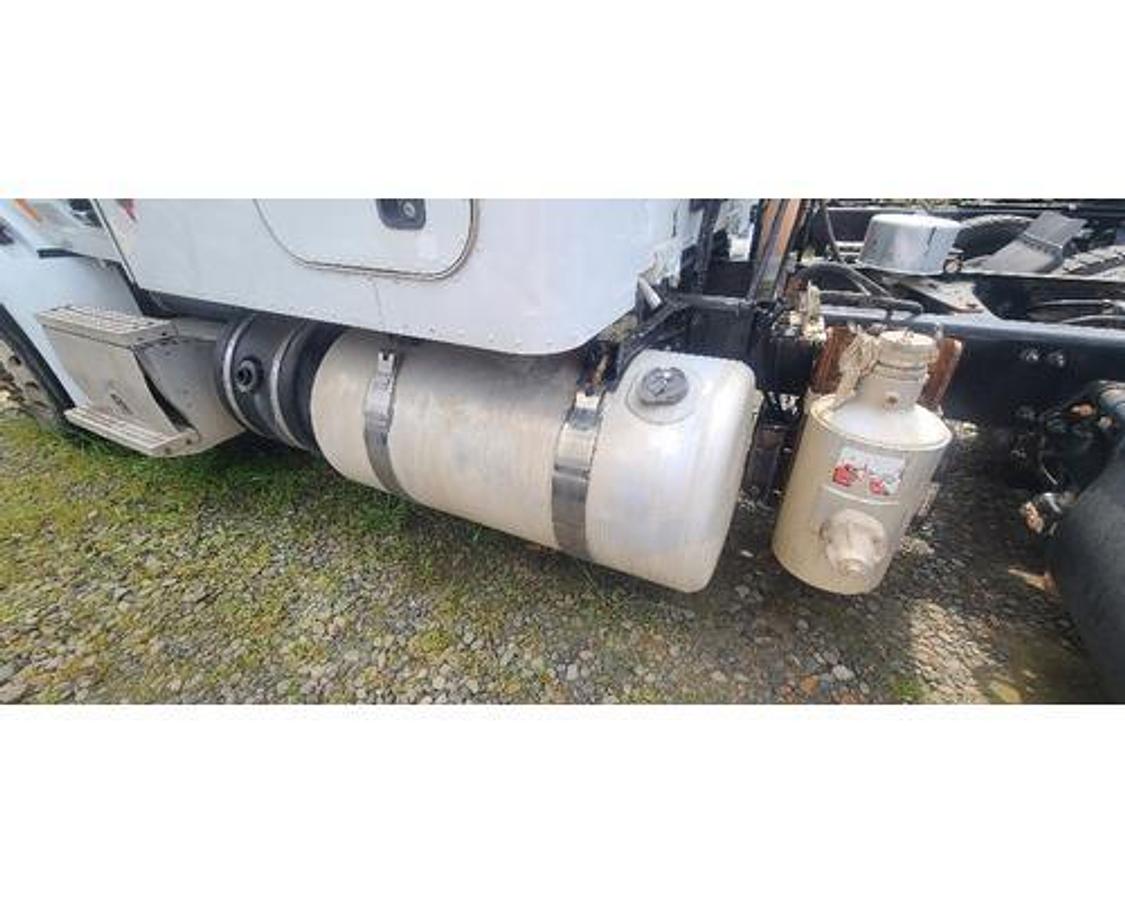 Used 2014 Peterbilt 567