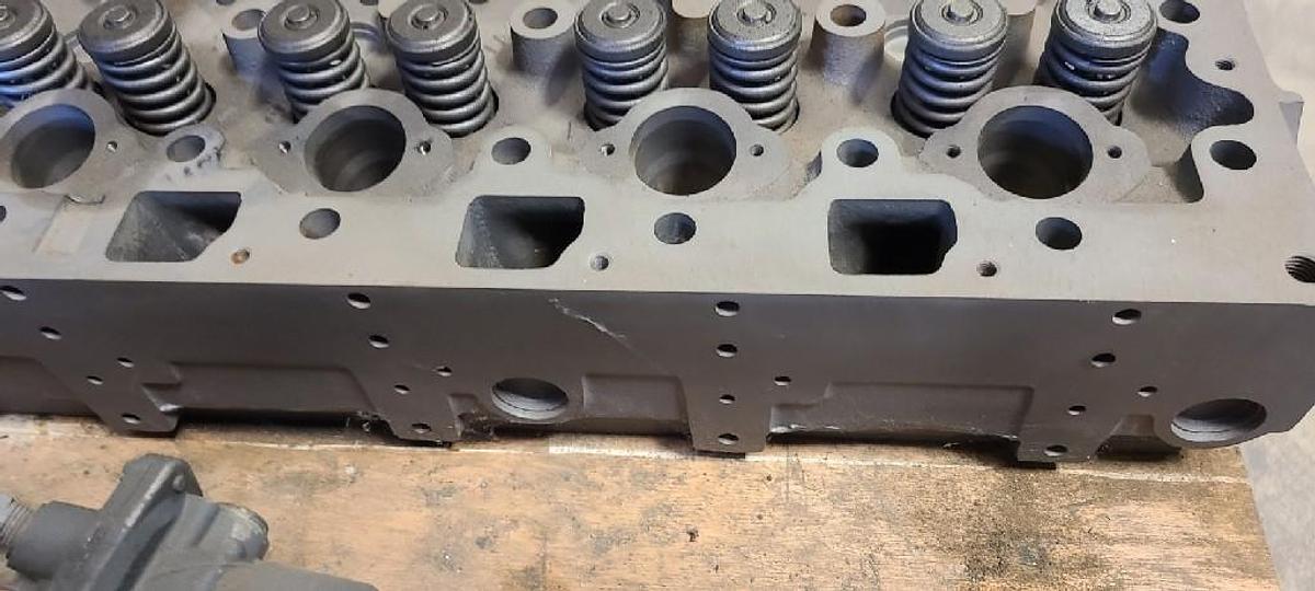 Used INTERNATIONAL DT 466E