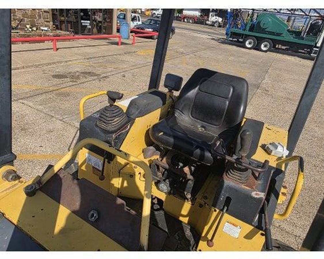 Used 2006 KOMATSU D21P-8A