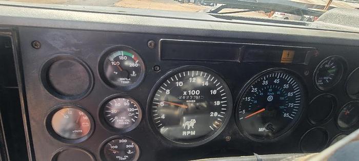 Used 1999 Mack CH 613