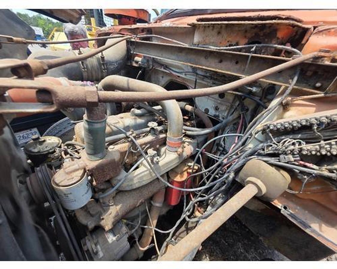 Used 1986 Mack DM685S EM6
