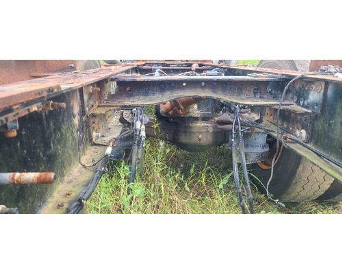 Used GOOD USED MERITOR FRONT AXLE HOUSING # 3C3121F2866 FOR CRD150. NO DIFF.