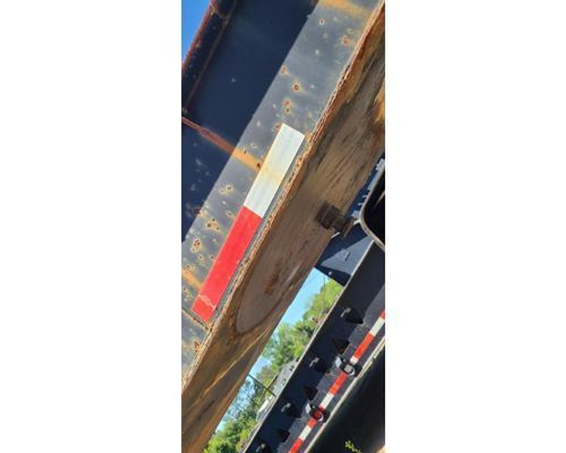 Used 1981 METAL FABRICATING COMPANY TRAILER