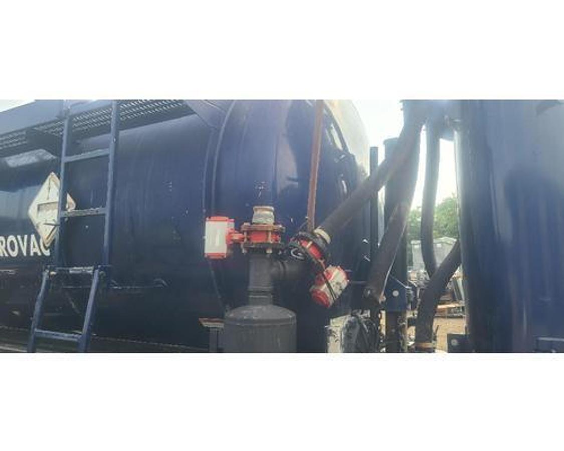 Used 2005 INTERNATIONAL 7400