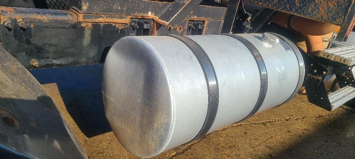 Used 2008 Mack CH613