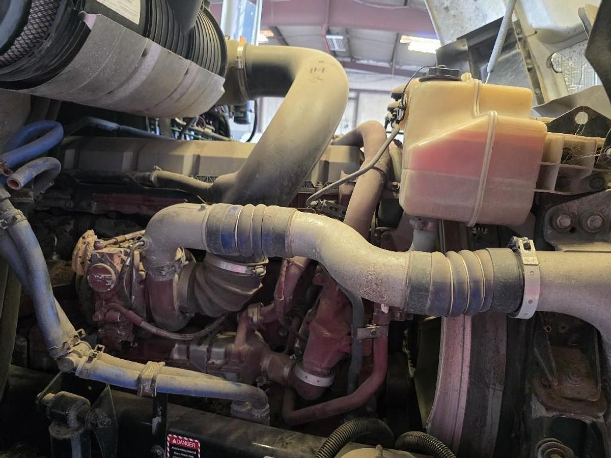 Used 2015 Mack CXN613