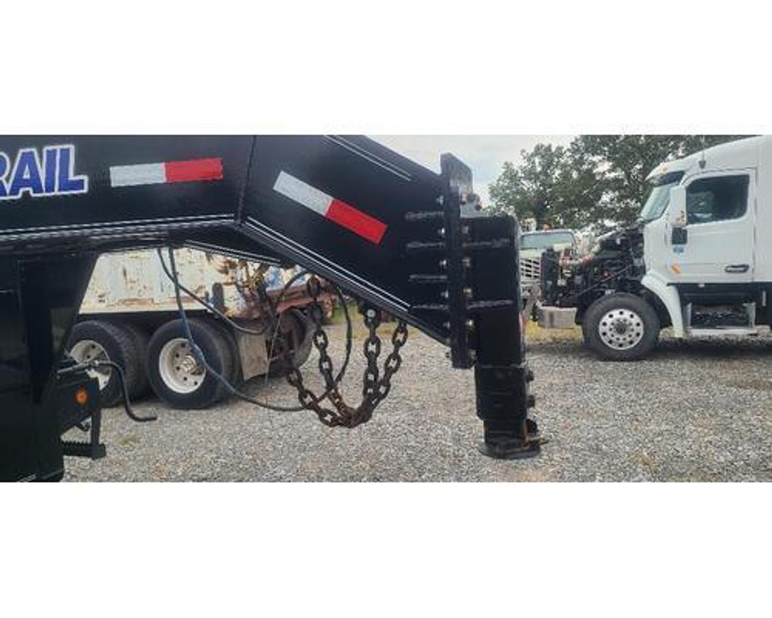 Used 2023 LOAD TRAIL LOAD TRAIL