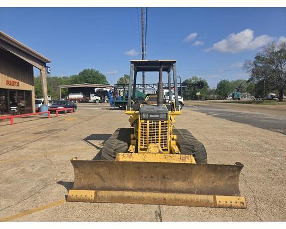Used 2006 KOMATSU D21P-8A