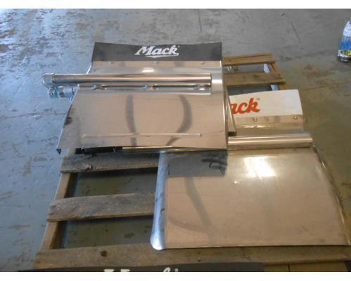 Used QUARTER FENDER FENDER