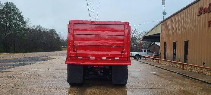 Used 2006 Mack CV713