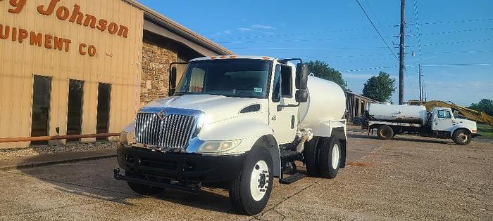 Used 2005 INTERNATIONAL 4200