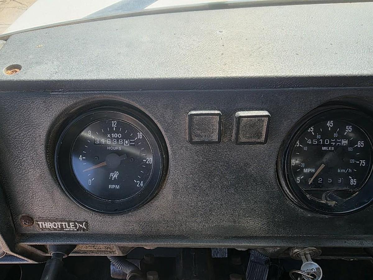 Used 1995 Mack RD688S