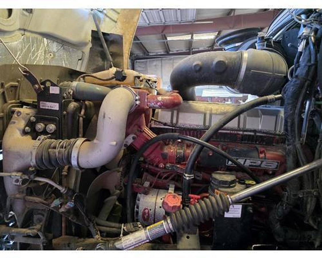 Used 2016 Mack MP8