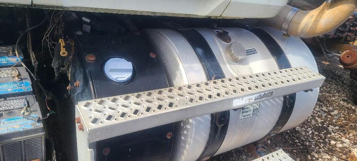 Used 2013 Mack CHU613