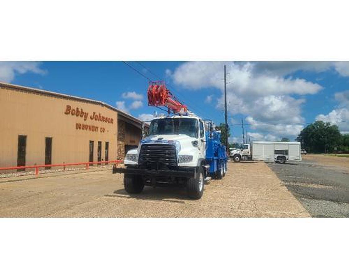 Used 2012 Freightliner 114SD