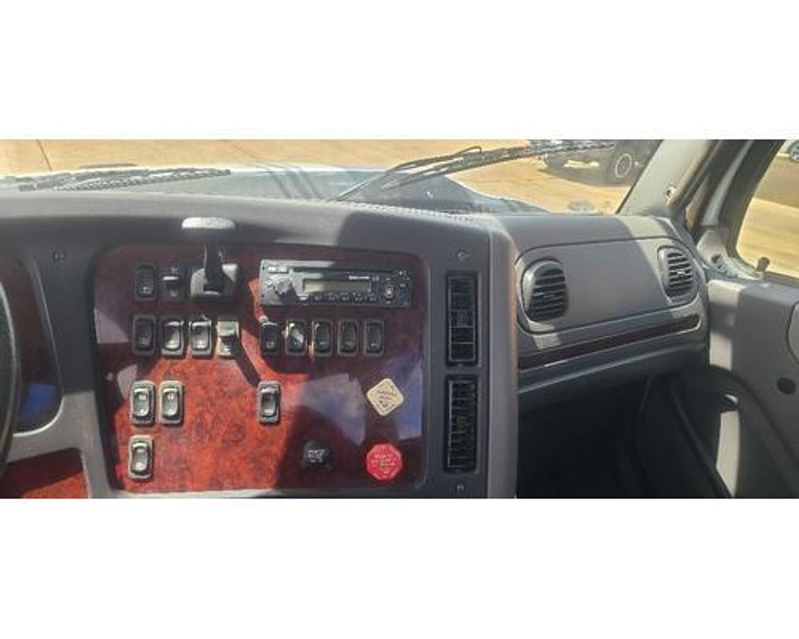 Used 2012 Freightliner 114SD