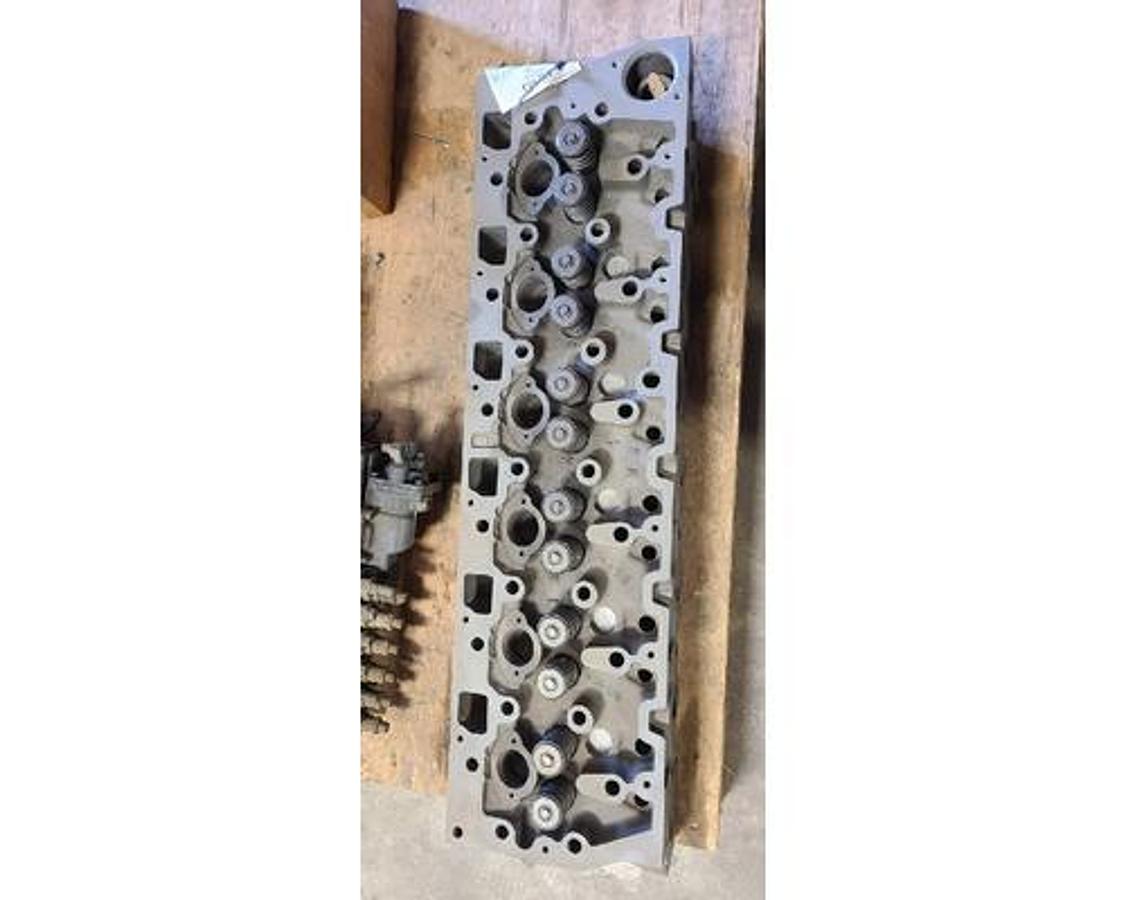 Used INTERNATIONAL DT 466E