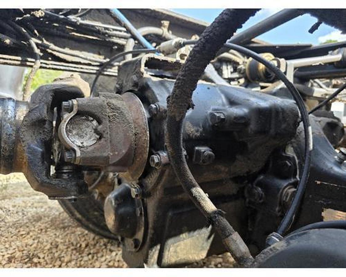 Used 2005 MERITOR CV713