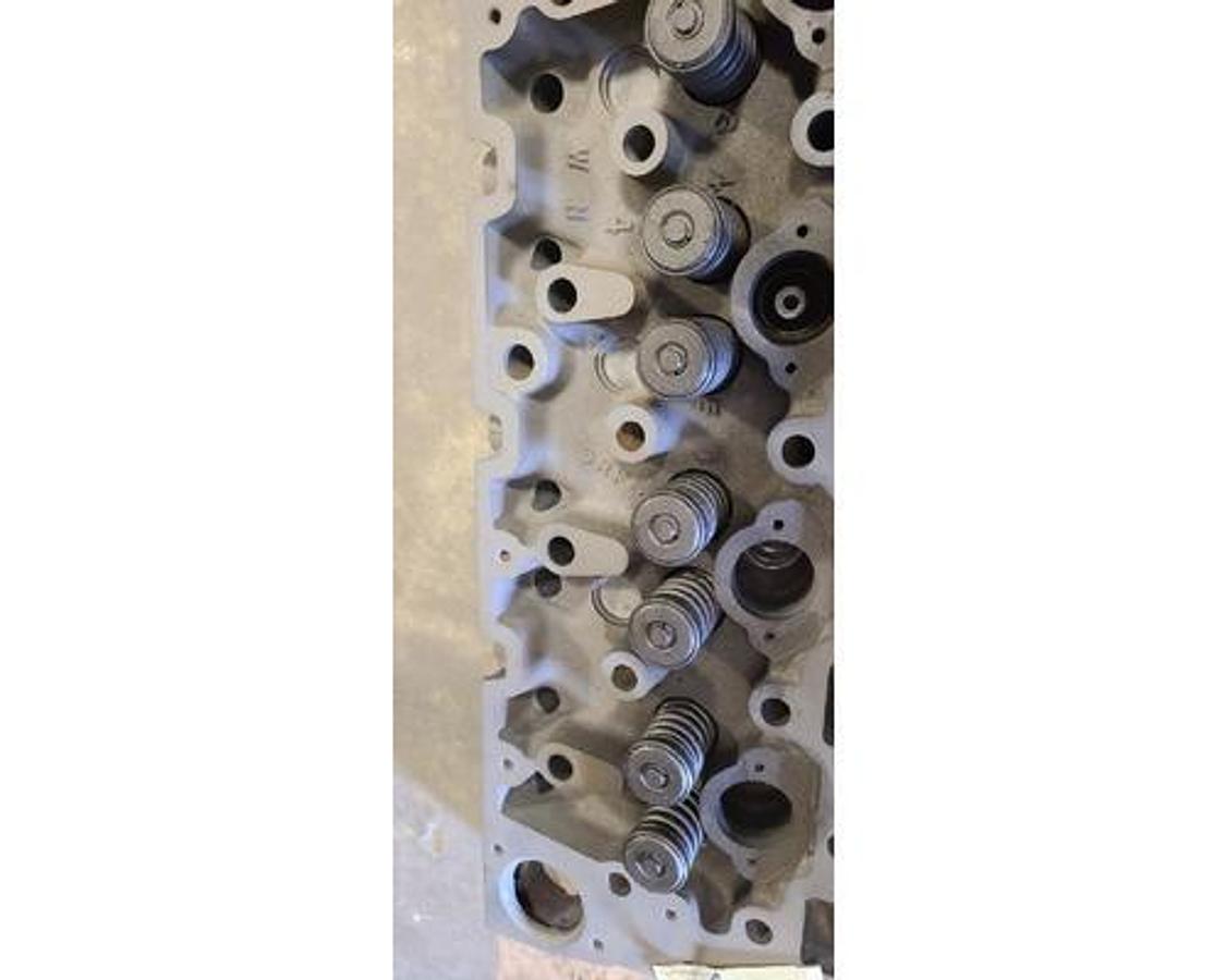 Used INTERNATIONAL DT 466E