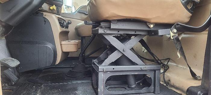 Used 2006 Mack CV713