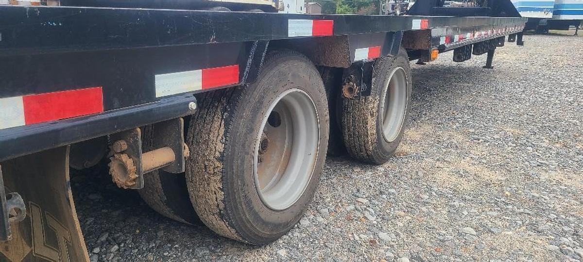 Used 2023 LOAD TRAIL LOAD TRAIL