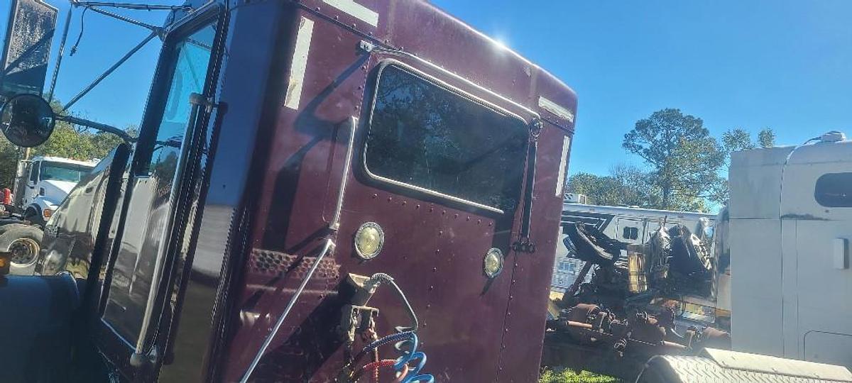 Used 2015 Kenworth T800