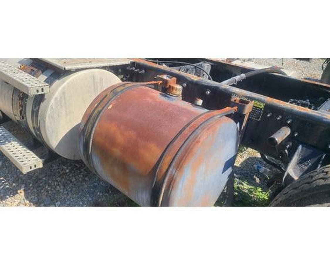 Used 2016 Mack CHU613