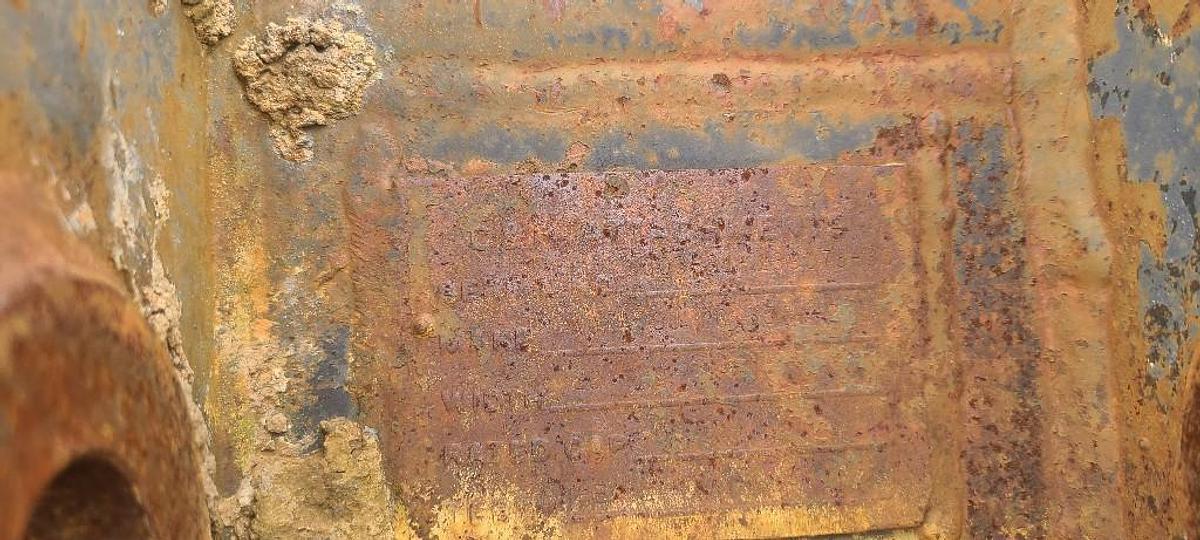 Used USED KOMATSU PC35MR-2  SN# 303-31-139078-36 C&P ATTACHEMENTS
WIDTH 18