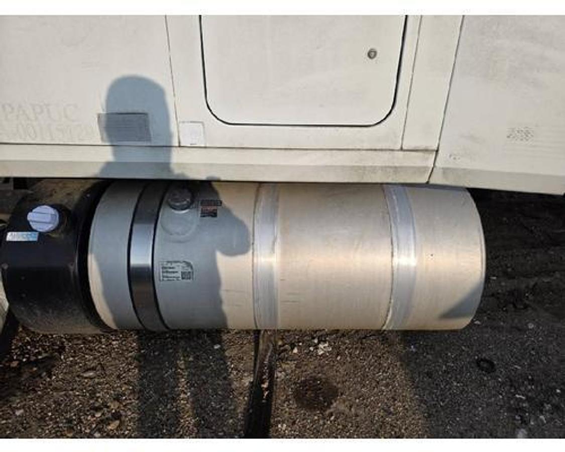 Used 2013 Mack CX600/VISION SERIES