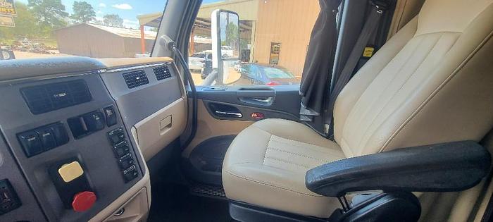 Used 2014 Peterbilt 567