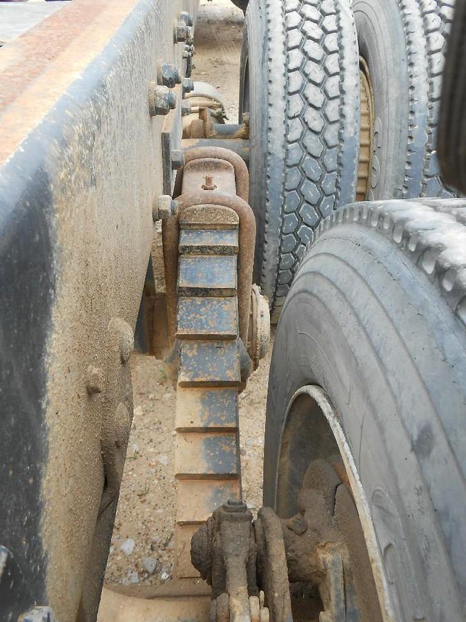 Used 1988 Mack RD690S