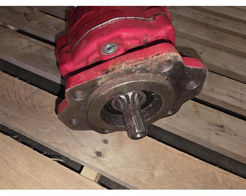 NEW SURPLUS LEDWELL HYDRAULIC GEAR PUMP PN# 27-0201-0004
SN# T2010000375 7/8"-13T 2/4 BOLT MOUNT