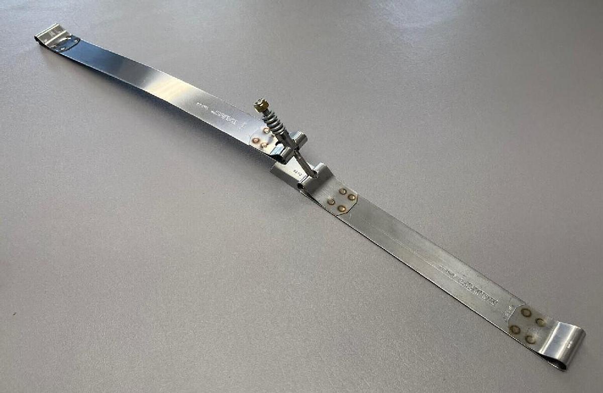 New surplus NEW SURPLUS MACK AIR CLEANER STRAP # 9MD43