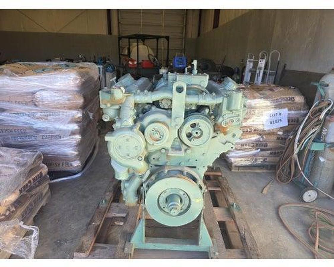 Used REMAN DETROIT DIESEL 8V92N 350HP SN# 08FF004781 MOD# 8083-7000 EXC.