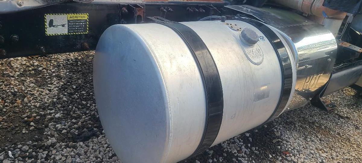 Used 2013 Mack CHU613