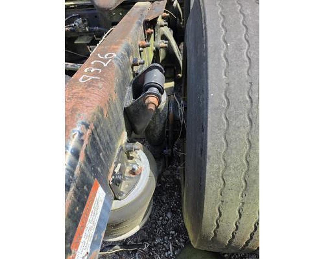 Used 2004 Freightliner COLUMBIA 120