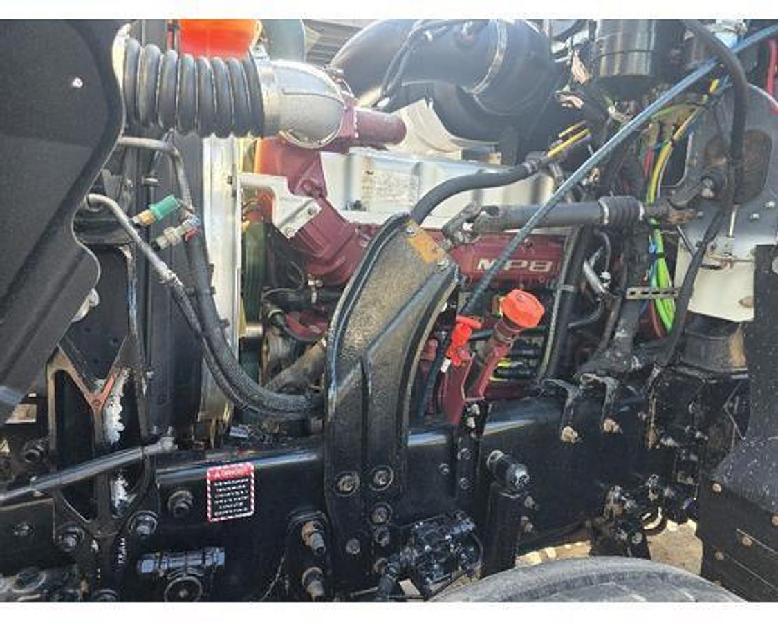 Used 2010 Mack CHU613