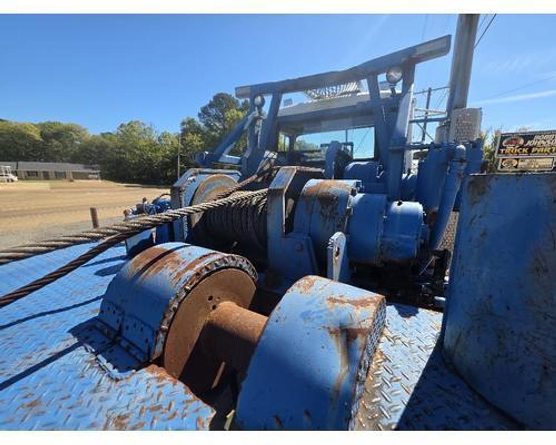 Used 1995 Mack RD688S